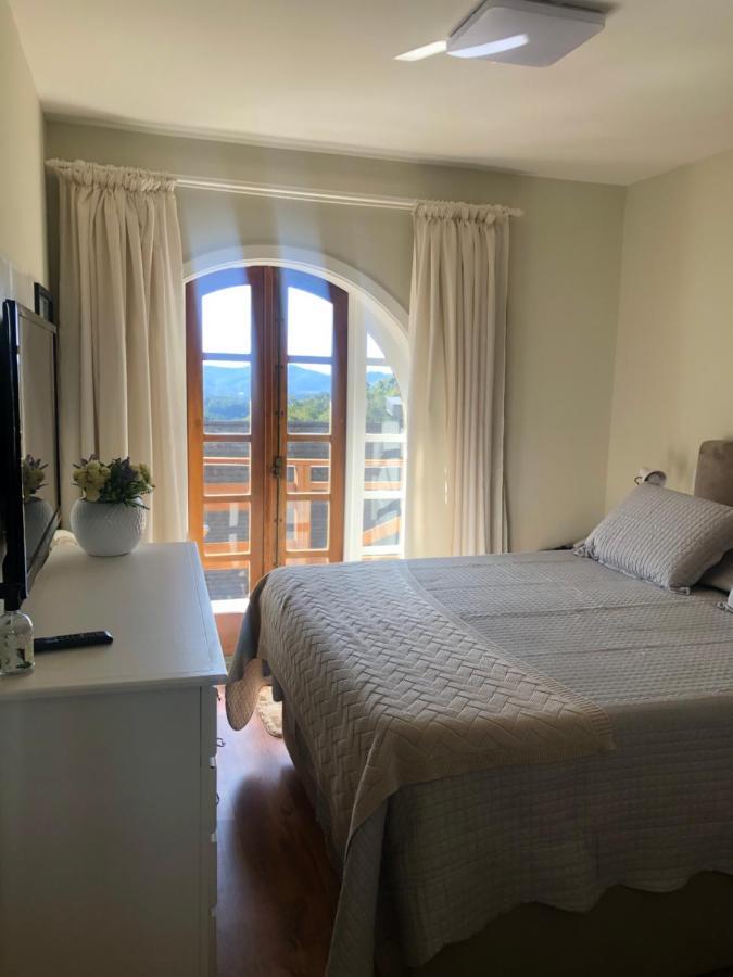 Quatre 412- Flat Nas Montanhas Perfeito Relaxar - By Hostyn * Campos do Jordao