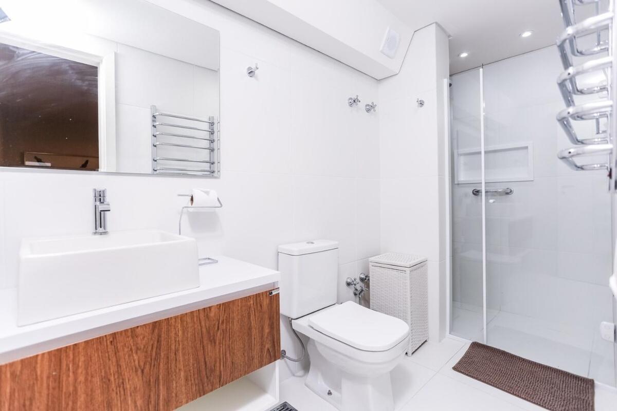 Apartamento Quatro Estações Hospeda Quatre 412- Flat nas montanhas perfeito para relaxar *