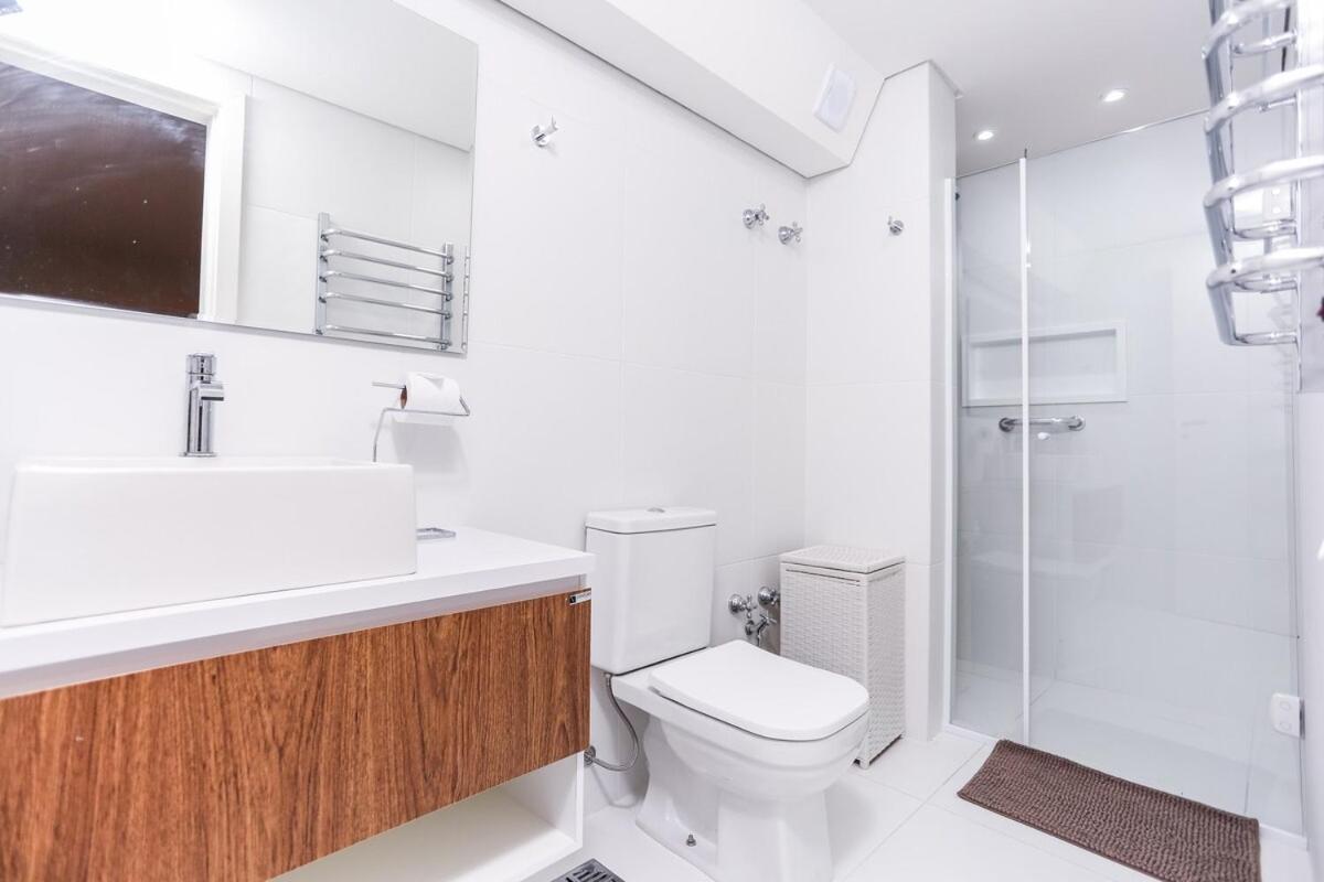 Apartamento Quatro Estações Hospeda Quatre 412- Flat nas montanhas perfeito para relaxar