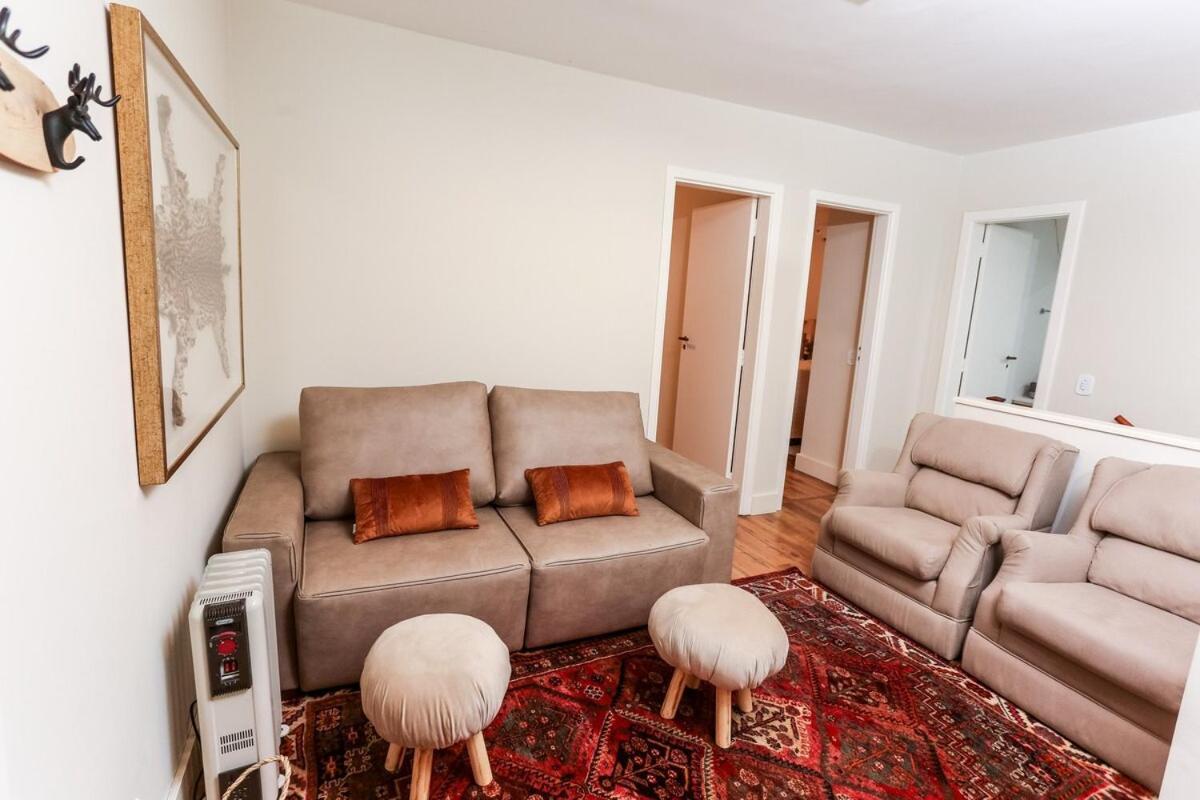 Quatro Estações Hospeda Quatre 412- Flat nas montanhas perfeito para relaxar Apartamento Campos do Jordão